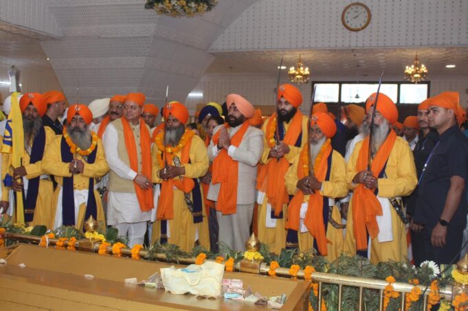 पंज प्यारों की अगुवाई में हेमकुंड साहिब के लिए पहला जथ्था रवाना,25 मई खुलेंगे धाम के कपाट