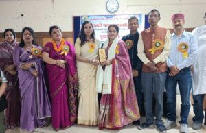 कलम क्रांति साहित्यिक मंच गोपेश्वर द्वारा किया गया “माँ सरस्वती सम्मान समारोह का आयोजन