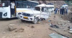 केदारनाथ हाईवे पर दर्दनाक हादसा, मैक्स चालक की मौत