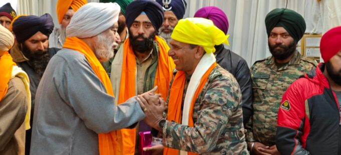 बोले सो निहाल सत श्री अकाल के जयघोष के बीच श्री हेमकुंड साहिब के खुले कपाट