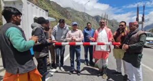 बद्रीनाथ के देव दर्शनी में तीर्थयात्रियों को जाम से मिलेगी निजात