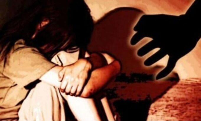 नाबालिग किशोरी से दुष्कर्म,आरोपी ने चार माह का गर्भ गिरवाया, एक साल से कर रहा था शोषण