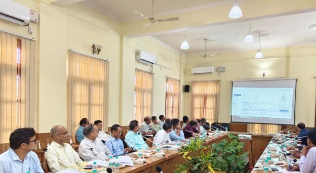 राज्य निर्वाचन आयोग ने त्रिस्तरीय पंचायतों को लेकर की गई तैयारी बैठक