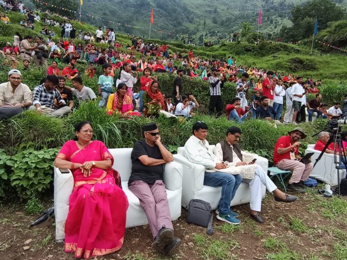 सारी गांव में आयोजित काफल फेस्टीबल का हुवा समापन