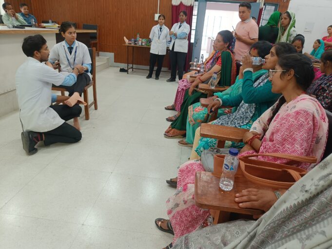 रेड क्रॉस चमोली की पहल: ग्रामीण क्षेत्रों को रेड क्रॉस से जोड़ा जाएगा