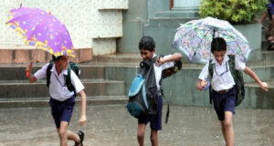 अलर्ट: सोमवार को जनपद मे सभी स्कूल रहेंगे बंद: जिलाधिकारी