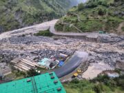 भारत चीन सीमा से लगे संड़क मार्ग तमक नाले में बंद देर रात भारी बारिस के चलते बह गया पुल नीती घाटी के गांवो के सामने मुसीबत