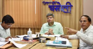 जिलाधिकारी ने की जल जीवन मिशन के कार्यों की समीक्षा