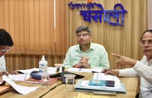 जिलाधिकारी ने की जल जीवन मिशन के कार्यों की समीक्षा