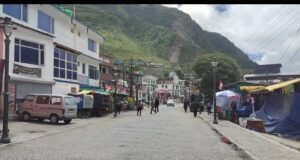 बद्रीनाथ धाम में 15दिनों से चल रहा आंदोलन, आज रहा बाजार बंद