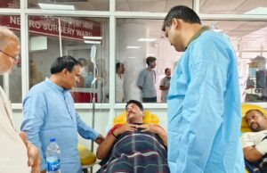 स्वास्थ्य मंत्री डॉ धन सिंह रावत ने जाना थराली आपदा के घायलों का हालचाल