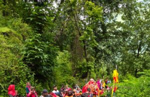 बंड पट्टी के लोगों नें लोकगीतों के जरिए नंदा को विदा किया..