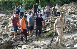 जिलाधिकारी, पुलिस अधीक्षक आपदा प्रभावित क्षेत्र तालजामण का स्थलीय निरीक्षण – राहत एवं पुनर्वास कार्य तेज