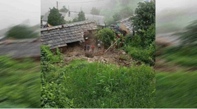 आपदा: बारिस के चलते आया मलबा,2महिलाओं की मौत