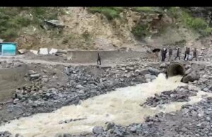 तमक नाले में वैक्लिप मार्ग तैयार, लोगो ने ली राहत क़ी सांस