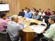 जिलाधिकारी ने शिक्षा विभाग की समीक्षा बैठक ली