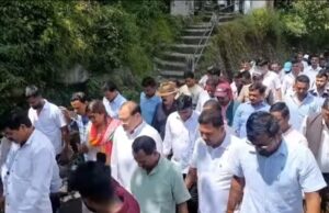 चमोली – नेता प्रतिपक्ष यशपाल आर्य ने थराली के आपदा प्रभावितों से मुलाकात कर मदद के लिए बढ़ाया हाथ।