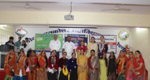 भाषण में अंकिता ने पाया प्रथम स्थान