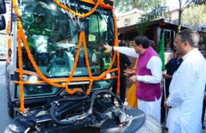 CM धामी बोले – तकनीक से बदलेगी सफाई व्यवस्था, देहरादून बनेगा स्वच्छ और आधुनिक शहर