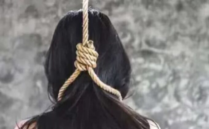 दून में B.tech की छात्रा ने फांसी लगा कर दी जान