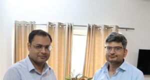 डॉ. संदीप तिवारी ने नवनियुक्त जिलाधिकारी गौरव कुमार से की सौजन्य भेंट