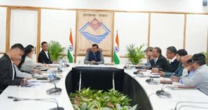 मुख्य सचिव आनंद बर्द्धन की अध्यक्षता में आज भागीरथी ईको सेंसिटिव जोन निगरानी समिति की बैठक की आयोजित ।