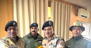 प्रधानमंत्री के आह्वान के बाद औली में बढ़ी तैयारियाँ, शीतकालीन खेलों व आगामी नववर्ष 2026 की संभावित भीड़ को लेकर एसपी चमोली व आईटीबीपी के बीच सुरक्षा समन्वय बैठक