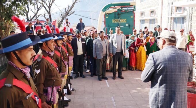 विजय दिवस पर आयोजित कार्यक्रम में शहीदों को दी गई श्रद्धांजलि, वीर नारियों किया गया सम्मानित