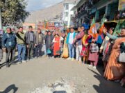 भाजपा महिला मोर्चा ने फूंका कांग्रेस का पुतला, अंकिता भंडारी हत्या कांड में सबूत पेश करने की रखी मांग