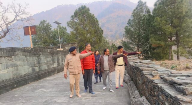 डीएम–एसपी ने आदिबद्री धाम व चांदपुर गढ़ी में सुरक्षा व यात्री सुविधा को लेकर किया स्थलीय निरीक्षण