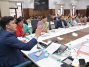 2026 केदारनाथ यात्रा तैयारियों को लेकर जिलाधिकारी ने ली बैठक, दिए आवश्यक निर्देश