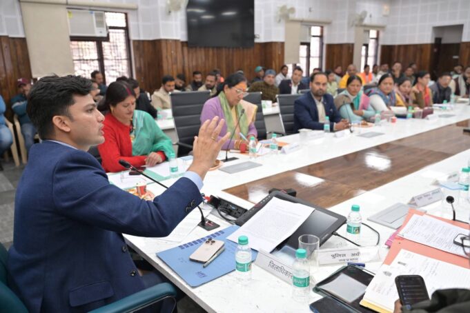 2026 केदारनाथ यात्रा तैयारियों को लेकर जिलाधिकारी ने ली बैठक, दिए आवश्यक निर्देश