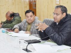 जिलाधिकारी ने गंगा संरक्षण समिति के कार्यों की समीक्षा की