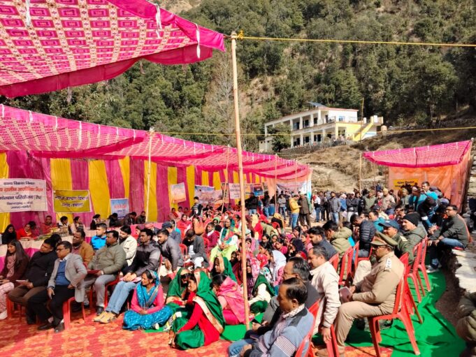 प्राथमिकता के आधार पर अधिकारी करें शिकायतों का निस्तारणः- सचिव सिंचाई एवं संस्कृति