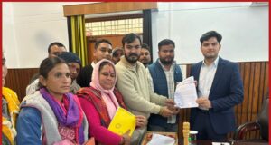 प्रधान संगठन ने मानदेय बढ़ोतरी समेत कई मांगें डीएम के समक्ष रखीं