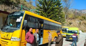 नौनिहालों की सुरक्षा से नहीं होगा समझौता: चमोली पुलिस ने चेकिंग अभियान के माध्यम से स्कूल संचालकों को दिया कड़ा संदेश