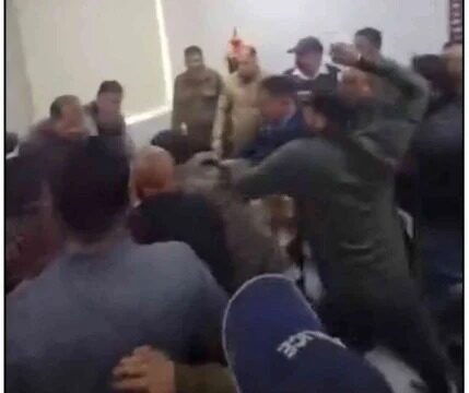 शिक्षा निदेशक से मारपीट के मामले में राजकीय शिक्षक संघ की चेतवानी