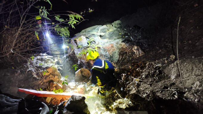 वाहन दुर्घटना में 2 लोगों की मौत, एसडीआरएफ ने दोनों शव किए बरामद