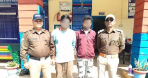 गोपेश्वर पुलिस ने 24 घंटे के भीतर किया चोरी का सफल अनावरण; मुख्य अभियुक्त और चोरी का माल खरीदने वाला जौहरी गिरफ्तार