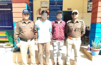 गोपेश्वर पुलिस ने 24 घंटे के भीतर किया चोरी का सफल अनावरण; मुख्य अभियुक्त और चोरी का माल खरीदने वाला जौहरी गिरफ्तार