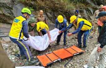 वाहन दुर्घटना में दो की मौत, एसडीआरएफ ने किया रेस्क्यू