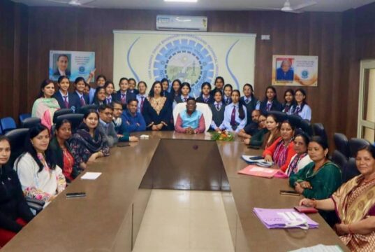 प्रौद्योगिकी संस्थान गोपेश्वर में अंतरराष्ट्रीय महिला दिवस का आयोजन