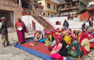 नशामुक्ति की ओर चमोली के बढ़ते कदम: पांडुकेश्वर और रविग्राम में शराब पर ‘सर्जिकल स्ट्राइक’