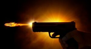 देहरादून में सुबह सवेरे गोलीकांड में रिटायर्ड ब्रिगेडियर की मौत। पुलिस जुटी जांच में। स्कॉर्पियो और फॉर्च्यूनर के ओवरटेकिंग के विवाद में चली गोली। मॉर्निंग वॉक कर रहे व्यक्ति को लगी।