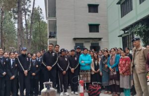 राजकीय नर्सिंग कॉलेज चमोली में अग्निशमन विभाग ने चलाया जागरूकता अभियान