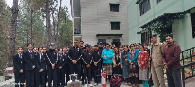 राजकीय नर्सिंग कॉलेज चमोली में अग्निशमन विभाग ने चलाया जागरूकता अभियान