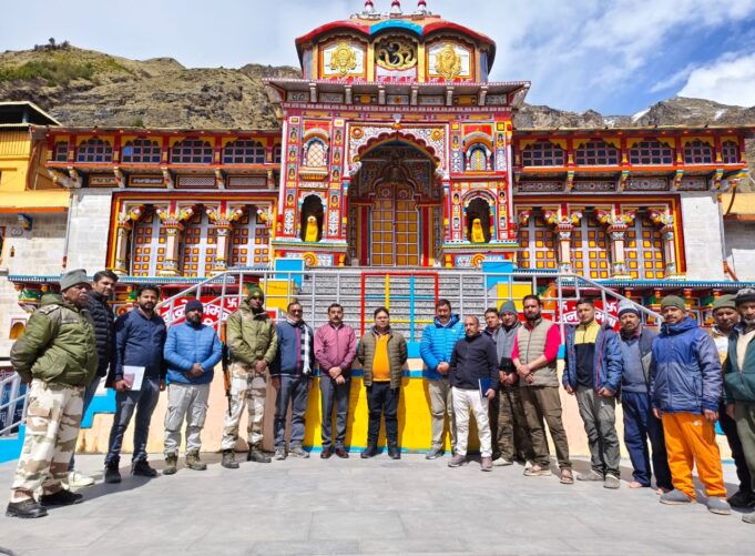 सीईओ बीकेटीसी विशाल मिश्रा ने किया श्री बद्रीनाथ धाम का निरीक्षण, कपाट खुलने से पहले तैयारियों को लेकर दिए अहम निर्देश