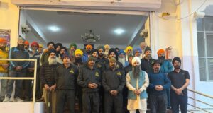 भारतीय सेना की 418 माउंटेन ब्रिगेड की टुकड़ी व ट्रस्ट के सेवादारों ने अरदास के बाद गोविंदघाट से घंगरिया के लिए रवाना