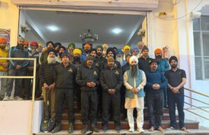 भारतीय सेना की 418 माउंटेन ब्रिगेड की टुकड़ी व ट्रस्ट के सेवादारों ने अरदास के बाद गोविंदघाट से घंगरिया के लिए रवाना