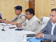 जिलाधिकारी ने ली सड़क सुरक्षा समिति की बैठक